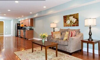 2644 N Charles St, Unit Apt B in Baltimore, MD - Building Photo