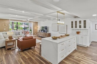 716 Bayport Way, Unit 716 in Longboat Key, FL - Building Photo - Building Photo