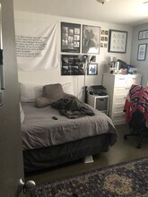 66 W Walnut Park, Unit 1 in Boston, MA - Building Photo - Building Photo