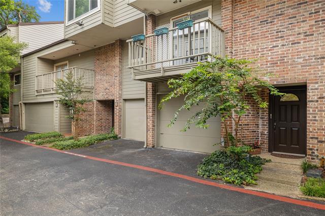 6808 Eastridge Dr in Dallas, TX - Building Photo