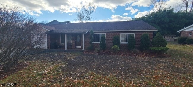 property at 5 Tower Rd