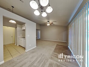 8209 Clermont St in Tampa, FL - Building Photo - Building Photo