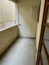 1752 Brockton Ave in Los Angeles, CA - Building Photo - Building Photo