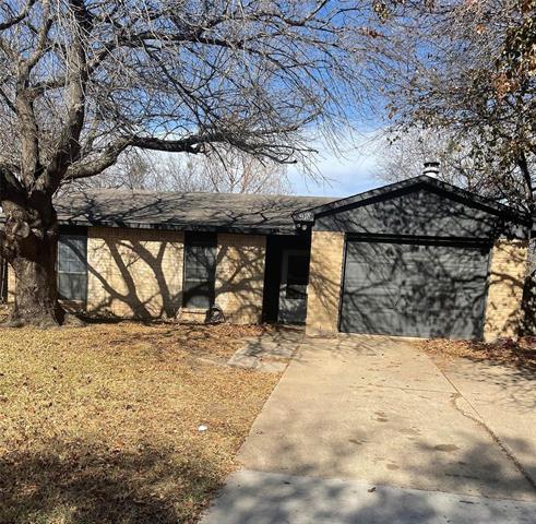 918 Clark Trail in Grand Prairie, TX - Building Photo
