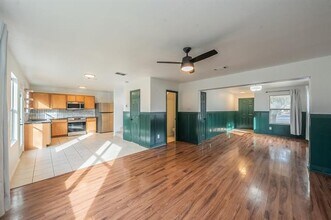 1906 Beach Dr in Grand Prairie, TX - Building Photo - Building Photo