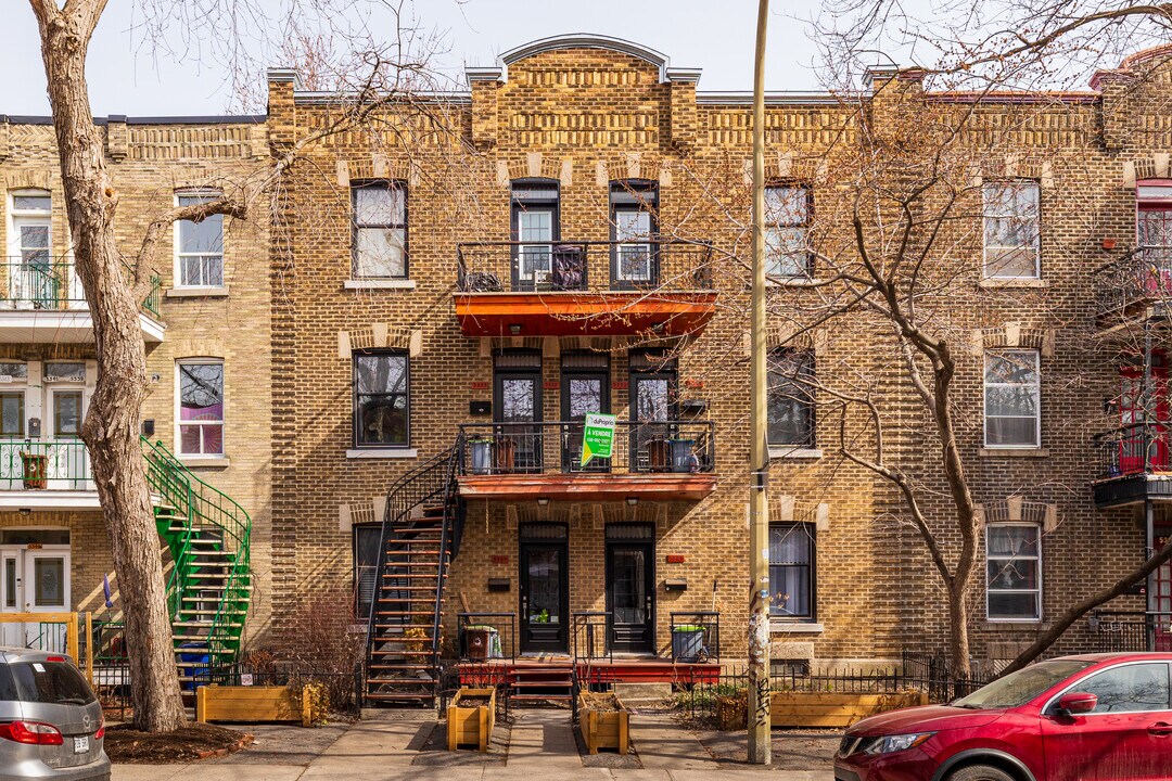 5327-5335 De Lorimier Av in Montréal, QC - Building Photo