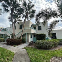 619 Spring Lakes Blvd in Bradenton, FL - Building Photo