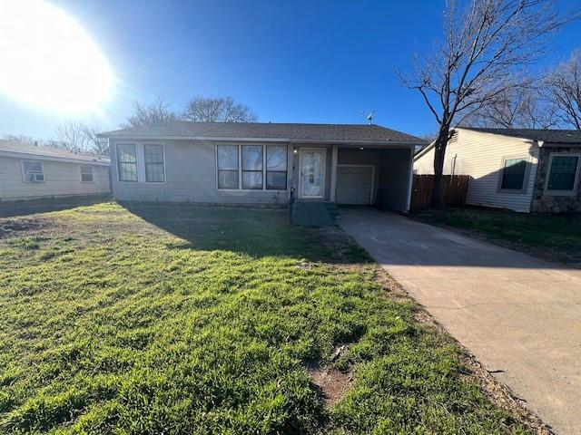 property at 910 S La Salle Dr