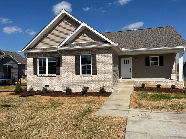 107 Thacker Dr in Portland, TN - Building Photo - Building Photo