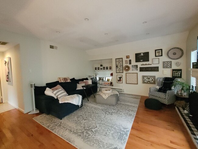 property at 315B Heritage Hls