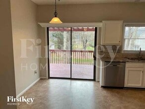 6303 Cardinal Wood Dr in Greensboro, NC - Building Photo - Building Photo