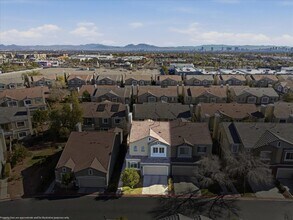 972 Prestwick St in Las Vegas, NV - Building Photo - Building Photo