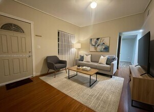 12450 NW 13th Ave in North Miami, FL - Building Photo - Building Photo