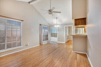 510 Clarence St in Tomball, TX - Building Photo - Building Photo