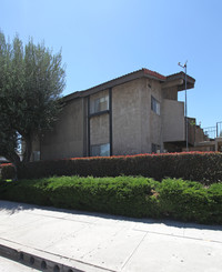 Villa Cordova Apartments in El Monte, CA - Building Photo - Building Photo