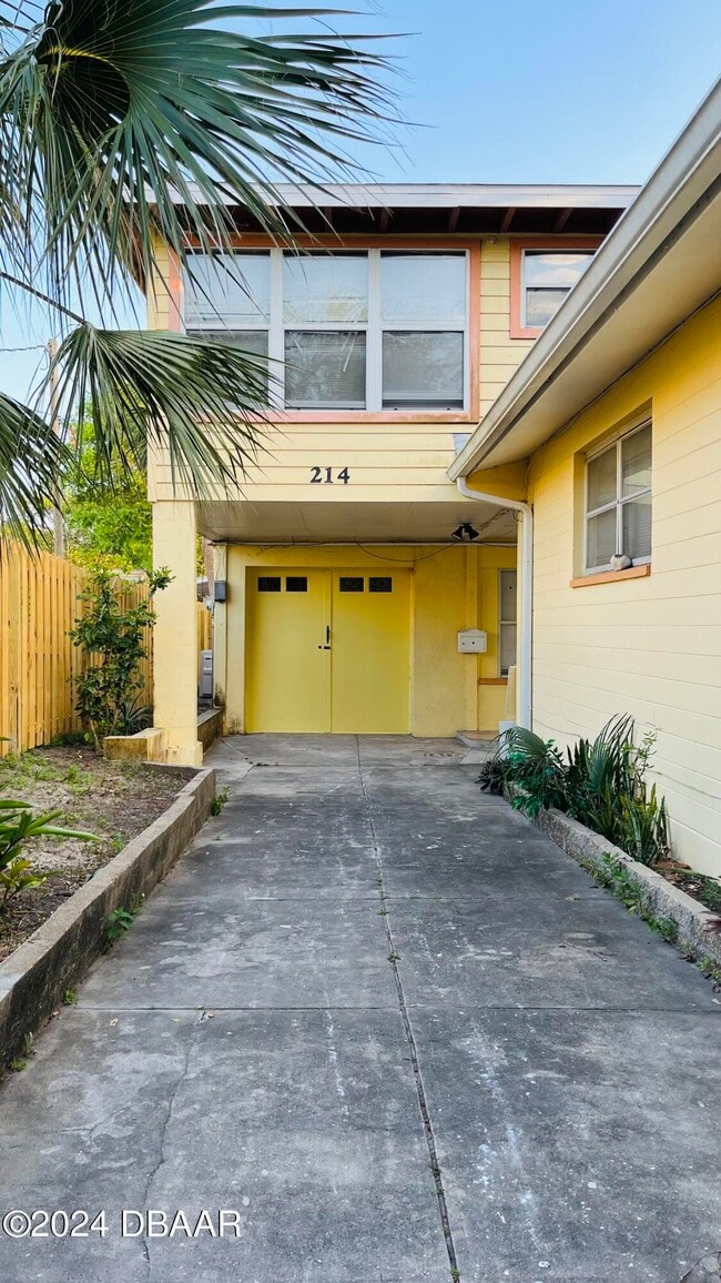 212 Glenview Blvd in Daytona Beach, FL - Building Photo - Building Photo