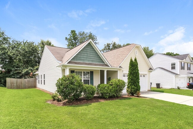 110 Konnoak Village Cir in Winston-Salem, NC - Foto de edificio - Building Photo