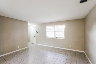 1706 NW 14th Ave in Fort Lauderdale, FL - Building Photo - Building Photo
