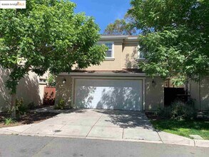 241 Jupiter Court in Pittsburg, CA - Building Photo - Building Photo