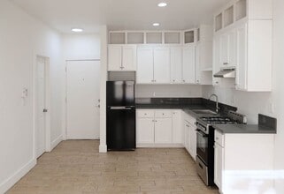 Commercial Suites in San Diego, CA - Foto de edificio - Building Photo