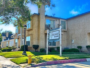 1600 W Ave J in Lancaster, CA - Foto de edificio - Building Photo