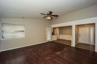 596 Post Oak Rd in Jonesboro, GA - Building Photo - Building Photo