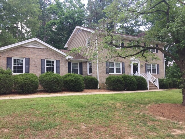 203 Continental Dr in Durham, NC - Building Photo - Building Photo
