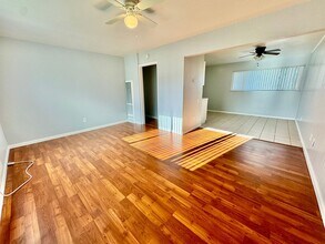7734 Brentwood Dr in Stockton, CA - Foto de edificio - Building Photo