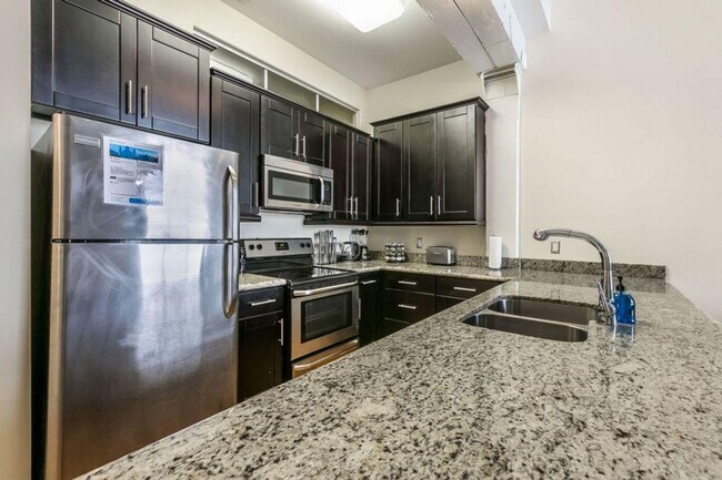 201 Magazine St in New Orleans, LA - Building Photo - Building Photo