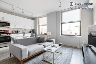 330 S Wells St, Unit SI FL13-ID192 in Chicago, IL - Building Photo