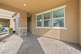 3219 Brynley Ave in Henderson, NV - Building Photo - Building Photo
