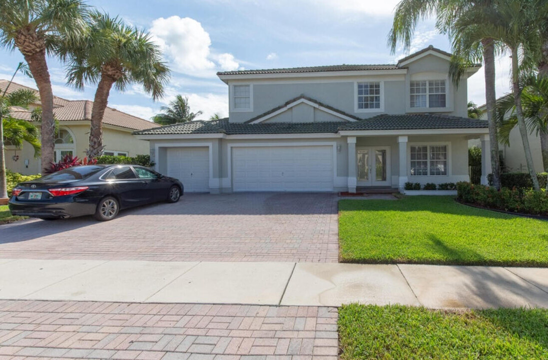 4129 Bahia Isle Cir in Wellington, FL - Building Photo