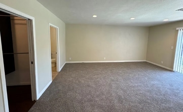 8827 Darby Ave, Unit Master in Northridge, CA - Building Photo - Building Photo