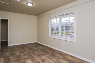4417 Millvale Dr SW in Huntsville, AL - Building Photo - Building Photo