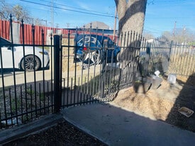 1416 Vickers Ave in San Antonio, TX - Building Photo