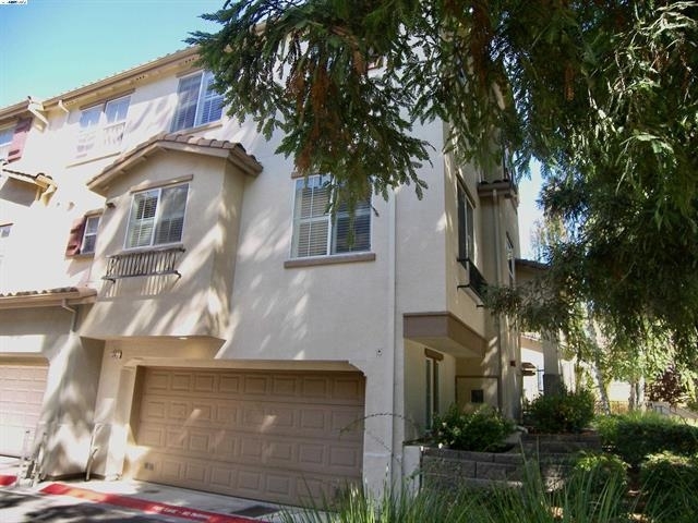 1047 Jena Terrace in Sunnyvale, CA - Building Photo - Building Photo