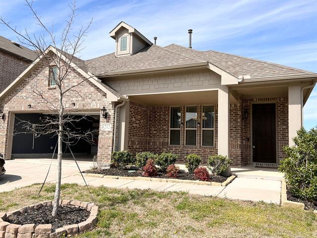 1212 Snowbird Dr in Little Elm, TX - Building Photo