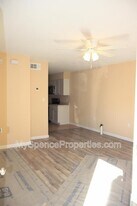 97 Josie Rd in Mary Esther, FL - Building Photo