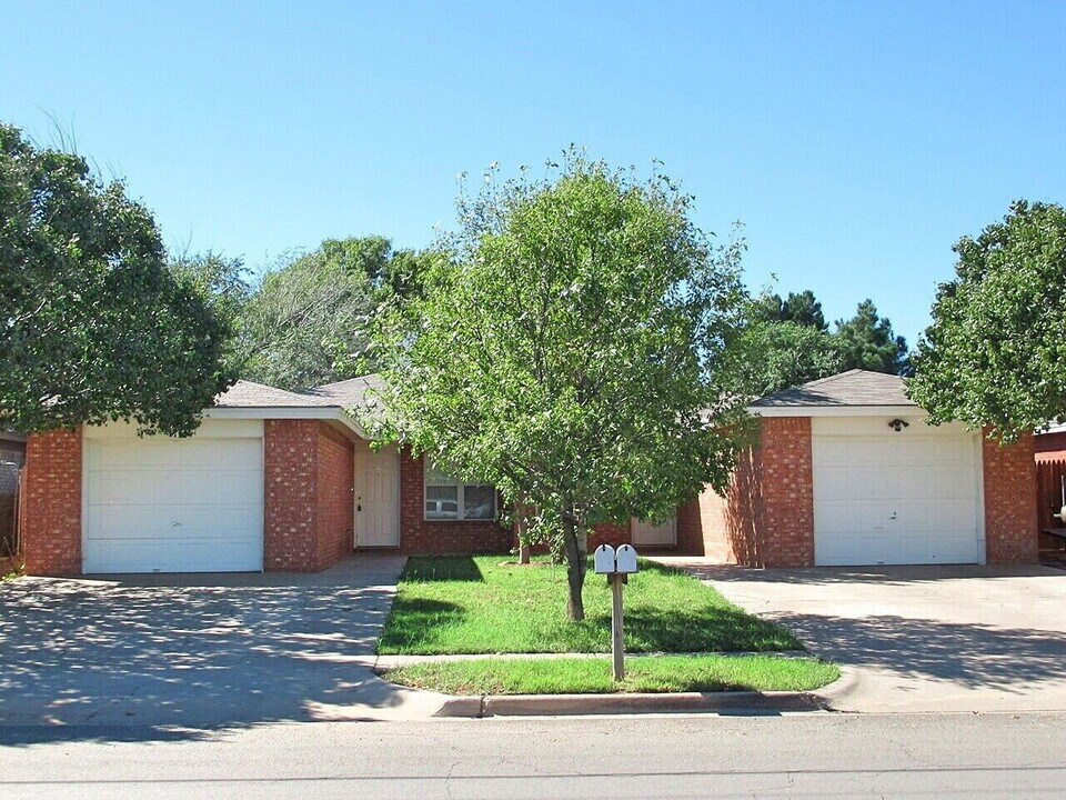 7812 Avenue U in Lubbock, TX - Building Photo