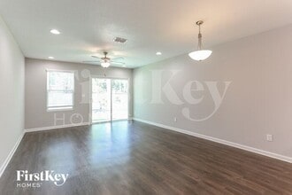 2525 Dunn Ave in Jacksonville, FL - Building Photo - Building Photo