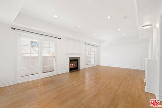 11723 Mayfield Ave, Unit 5 in Los Angeles, CA - Building Photo - Building Photo