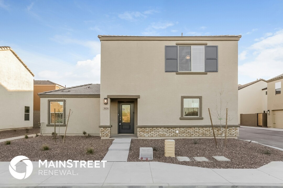 3929 S 82nd Dr in Phoenix, AZ - Building Photo