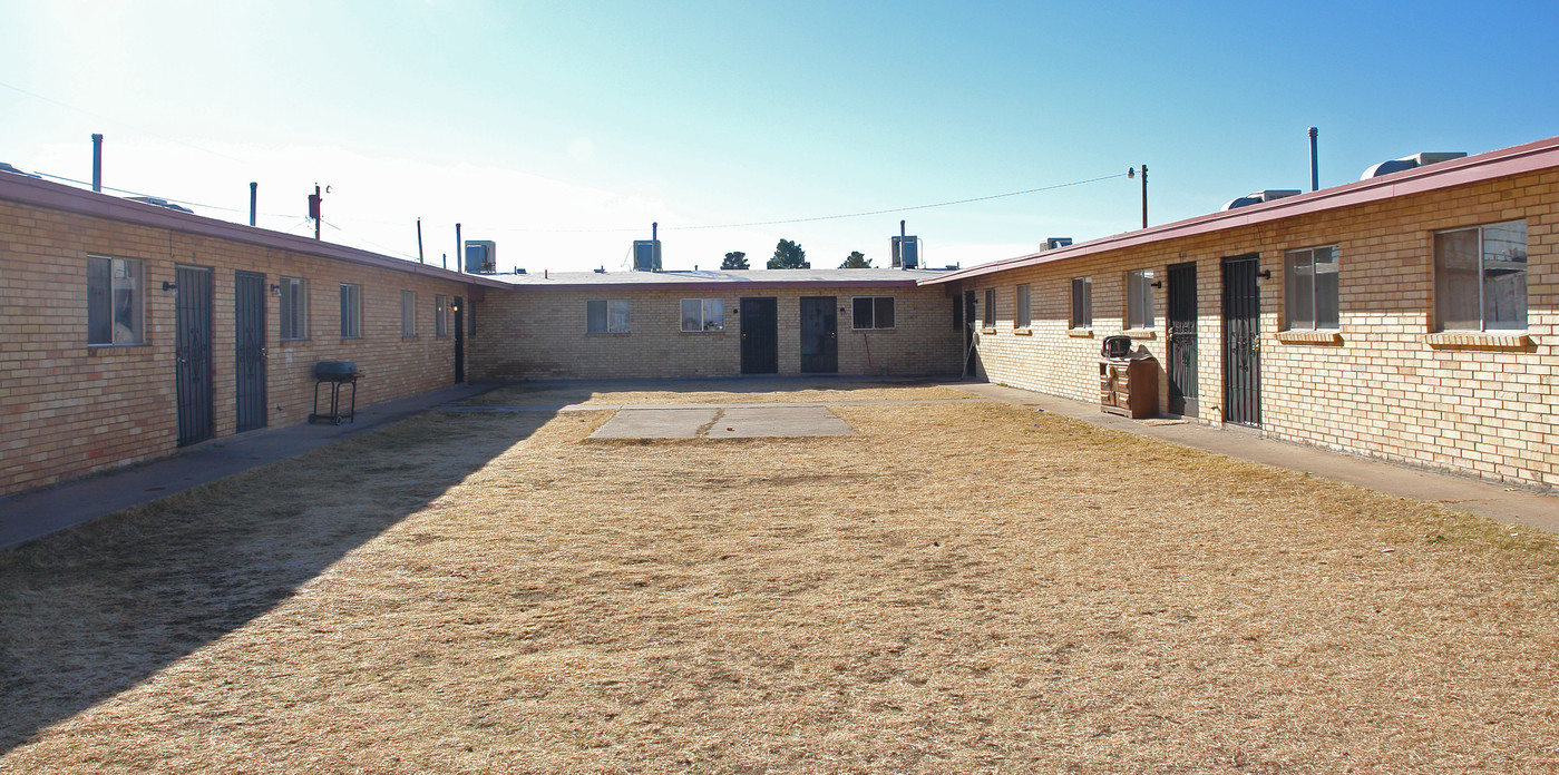 4510 Maxwell Ave in El Paso, TX - Building Photo