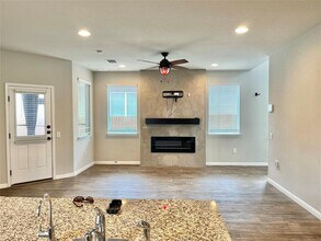 14110 Luisium View in Pflugerville, TX - Foto de edificio - Building Photo