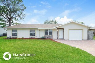 486 Catalina Ave in Palm Bay, FL - Building Photo