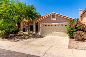 7720 W Julie Dr in Glendale, AZ - Building Photo - Building Photo