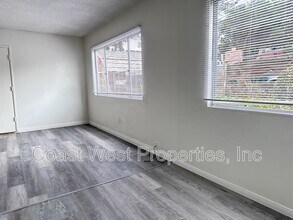 1620 Reed Ave in San Diego, CA - Building Photo - Building Photo