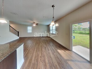 8571 Highfield Ave in Jacksonville, FL - Building Photo - Building Photo