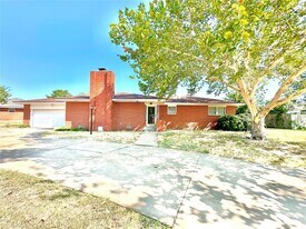 1603 NW 32nd St in Lawton, OK - Building Photo