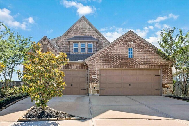 property at 2710 Big Vine Ct